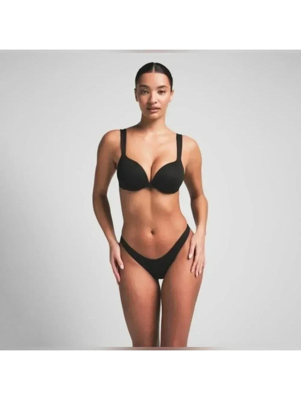 SKIMS NWT Signature Swim ultimate Push-Up Bikini Top - Size 18